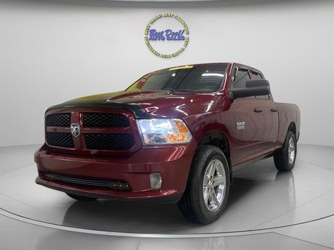 Used 2018 RAM 1500 Express AWD/4WD image 1