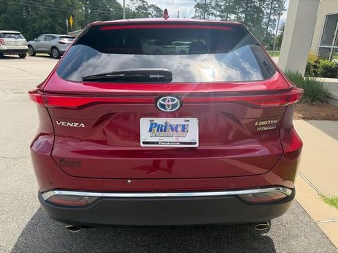 Used 2022 Toyota Venza Limited w/ Advanced Technology Package AWD/4WD image 6