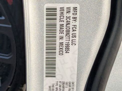 New 2026 Jeep Compass Latitude image 37