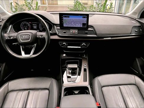 Used 2023 Audi Q5 2.0T Premium Plus w/ Premium Plus Package AWD/4WD image 16