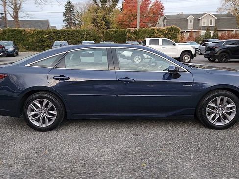 Certified 2019 Toyota Avalon XLE image 9