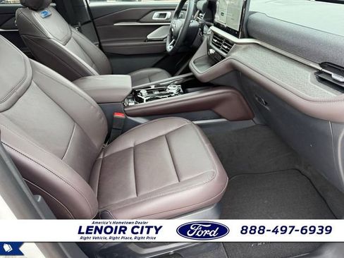 New 2026 Ford Explorer Platinum RWD image 13