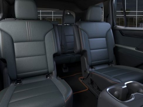 New 2026 GMC Acadia AT4 w/ Luxury Package AWD/4WD image 17