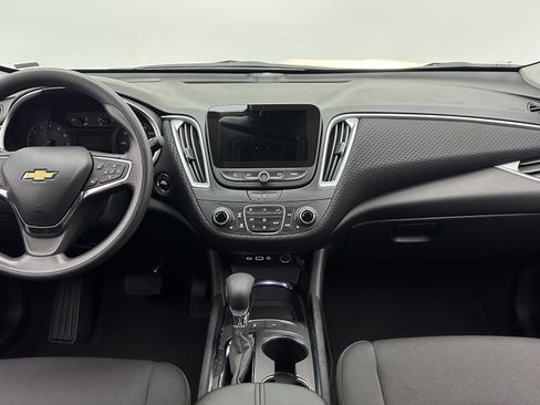 Used 2025 Chevrolet Malibu LT image 19