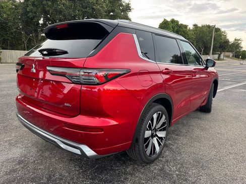 New 2025 Mitsubishi Outlander SEL image 8