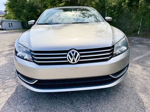 Used 2014 Volkswagen Passat 1.8T S FWD image 8
