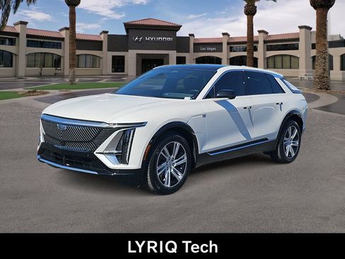 Used 2024 Cadillac Lyriq Tech AWD/4WD image 4