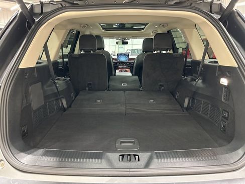 Used 2023 Lincoln Aviator Reserve w/ Elements Package Plus image 32