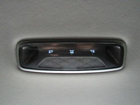 Used 2022 Genesis GV70 2.5T image 33