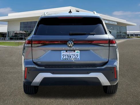 Used 2026 Volkswagen Tiguan SE FWD image 9
