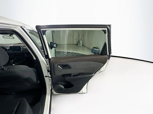 Used 2023 Nissan Rogue S AWD/4WD image 28