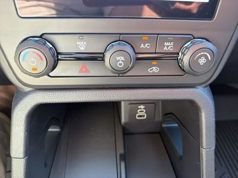 New 2025 Ford Ranger XL RWD image 18