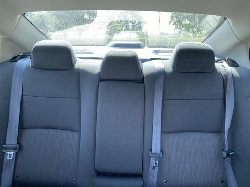 Used 2024 Nissan Altima 2.5 S FWD image 5