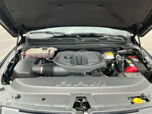 Used 2025 RAM 1500 Big Horn AWD/4WD image 11