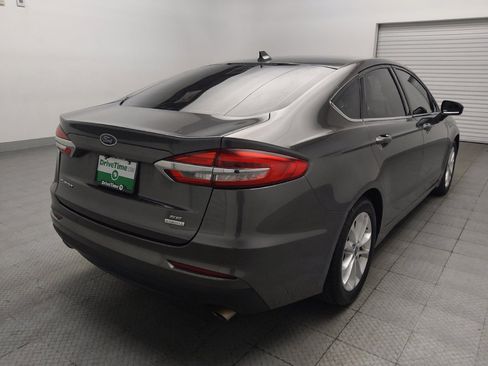 Used 2019 Ford Fusion SE FWD image 9