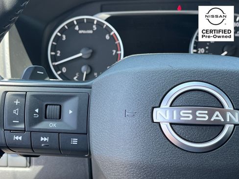 Certified 2025 Nissan Rogue SV FWD image 19