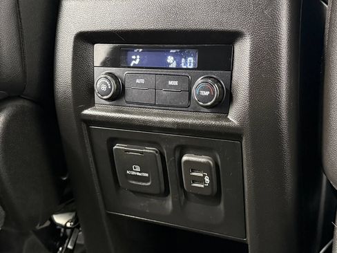 Used 2022 Chevrolet Traverse RS w/ LPO, Floor Liner Package AWD/4WD image 32