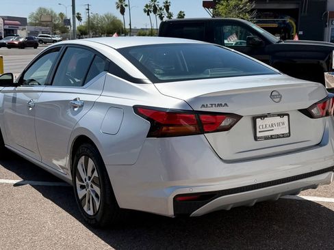 Used 2023 Nissan Altima 2.5 S FWD image 5