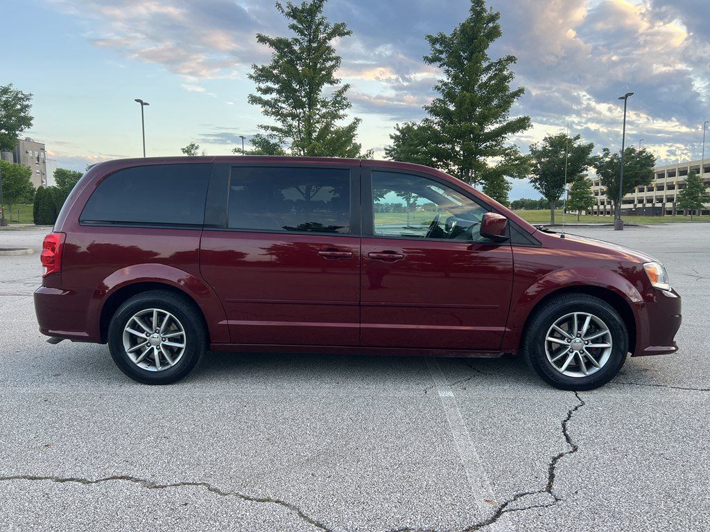 Used 2017 Dodge Grand Caravan SE FWD image 6