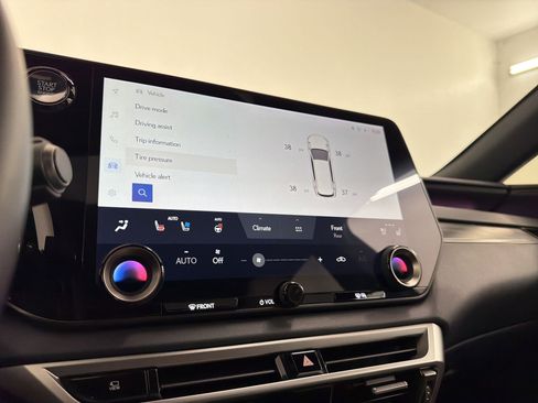 Certified 2025 Lexus RX 350 Premium Plus w/ Accessory Package (Z1) image 24