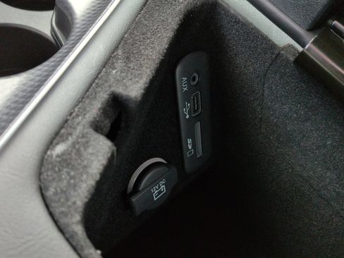 Used 2016 Dodge Challenger SRT Hellcat RWD image 22