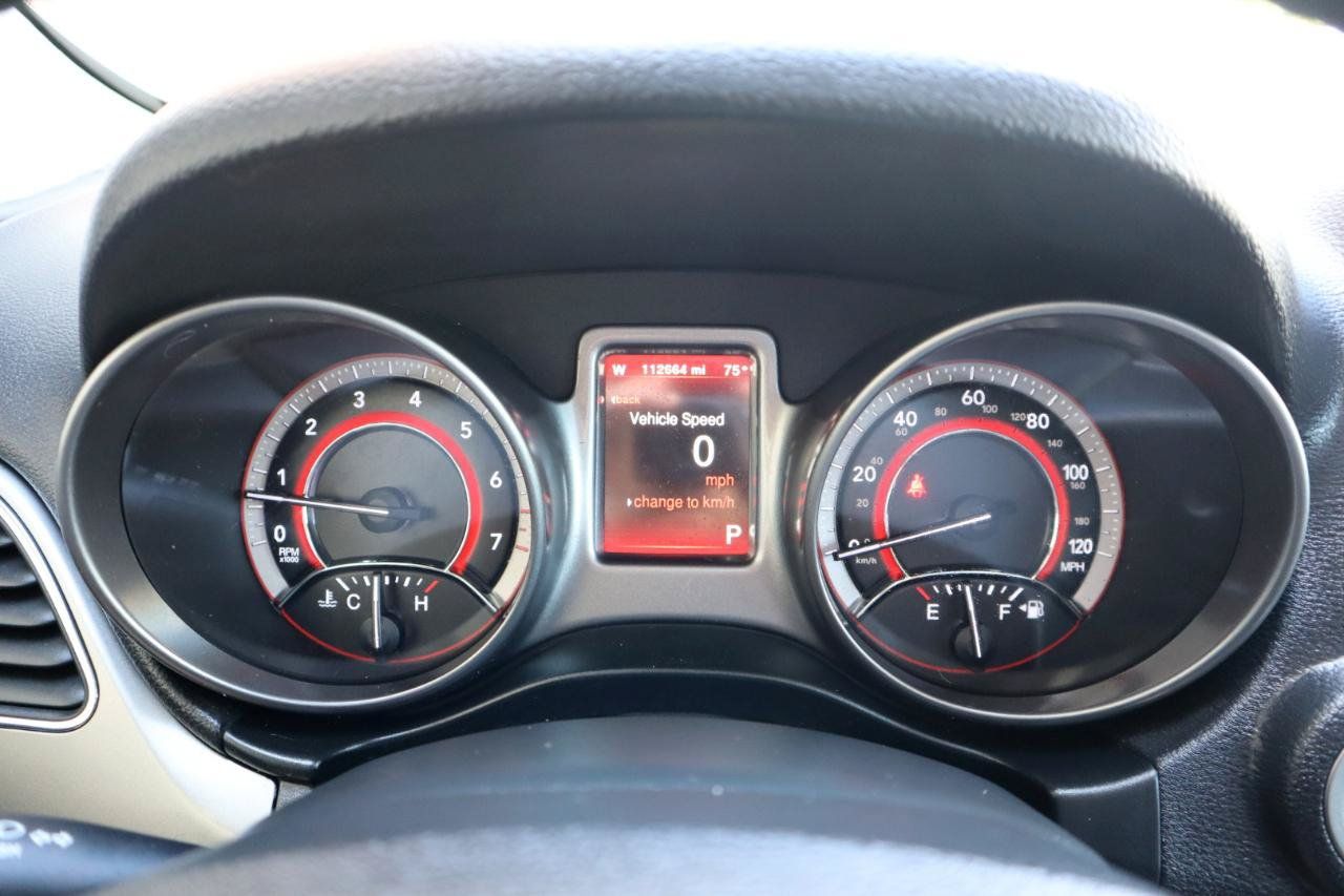 Used 2018 Dodge Journey Crossroad w/ Nav & Sun Group FWD image 23