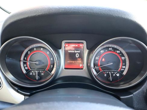 Used 2018 Dodge Journey Crossroad w/ Nav & Sun Group FWD image 23