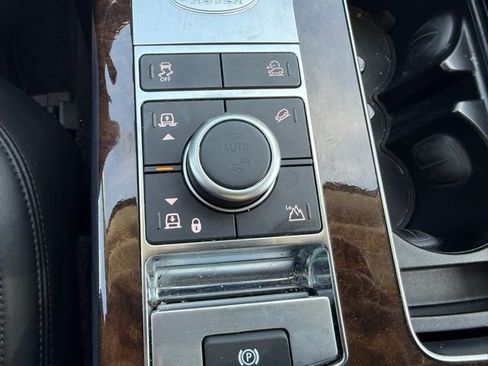 Used 2018 Land Rover Range Rover Supercharged AWD/4WD image 39
