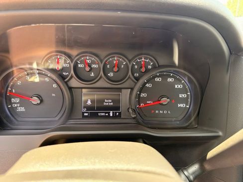 Used 2025 Chevrolet Silverado 1500 W/T RWD image 17