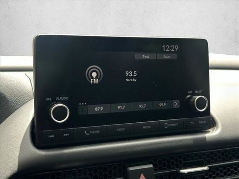 Used 2025 Honda HR-V LX image 9