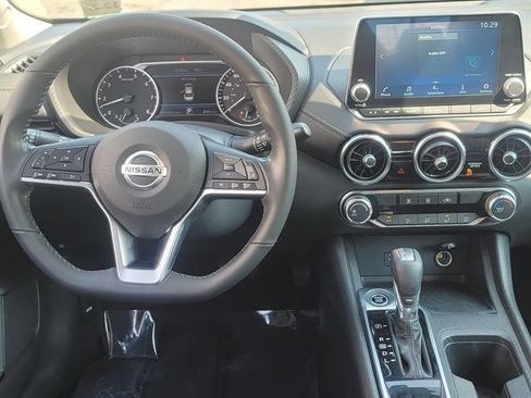Used 2022 Nissan Sentra SV w/ Lighting Package FWD image 16