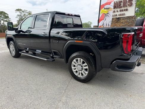 Used 2022 GMC Sierra 2500 Denali w/ Denali Ultimate Package AWD/4WD image 4