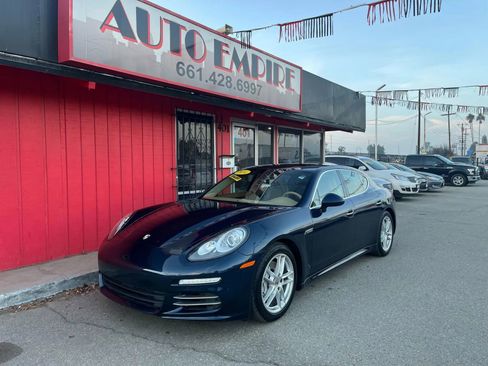 Used 2014 Porsche Panamera 4S image 2