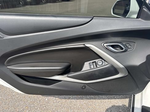 Used 2017 Chevrolet Camaro LT RWD image 19
