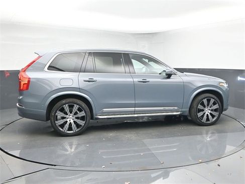 Used 2023 Volvo XC90 T8 Plus image 8