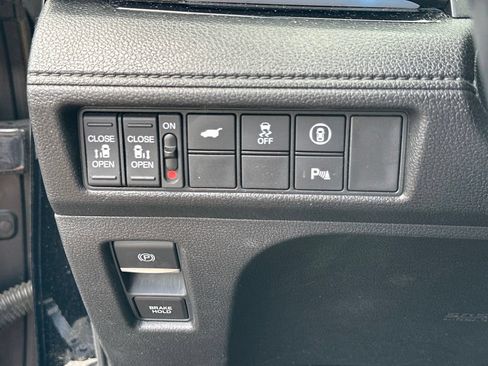 Used 2021 Honda Odyssey Touring image 20