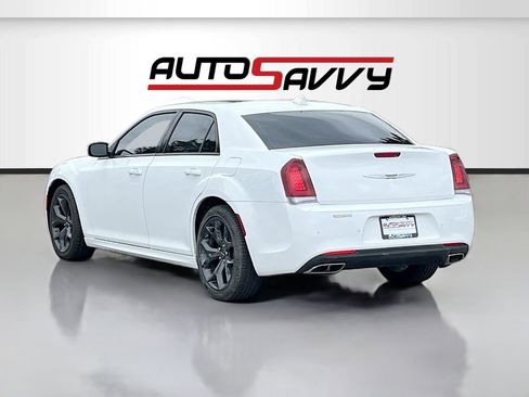 Used 2023 Chrysler 300 S w/ Comfort Group RWD image 5