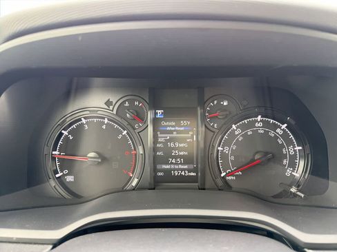 Used 2024 Toyota 4Runner SR5 Premium w/ Moonroof Package AWD/4WD image 36