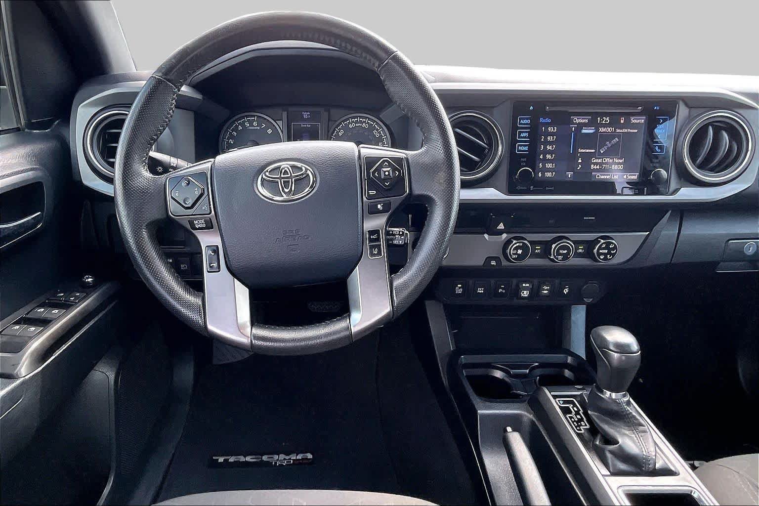 Used 2018 Toyota Tacoma TRD Sport w/ Technology Package RWD image 6