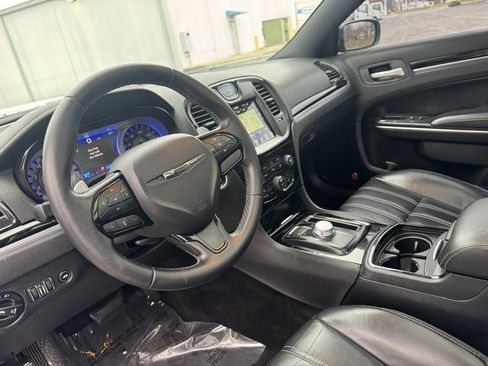 Used 2017 Chrysler 300 S w/ 300S Premium Group image 11