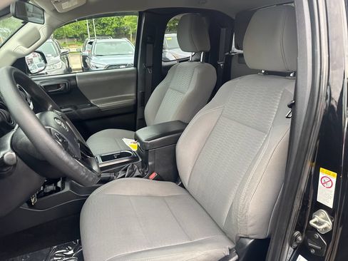 Used 2019 Toyota Tacoma SR w/ SX Package AWD/4WD image 15