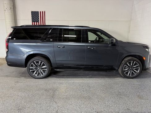 Used 2021 Cadillac Escalade ESV Sport image 6