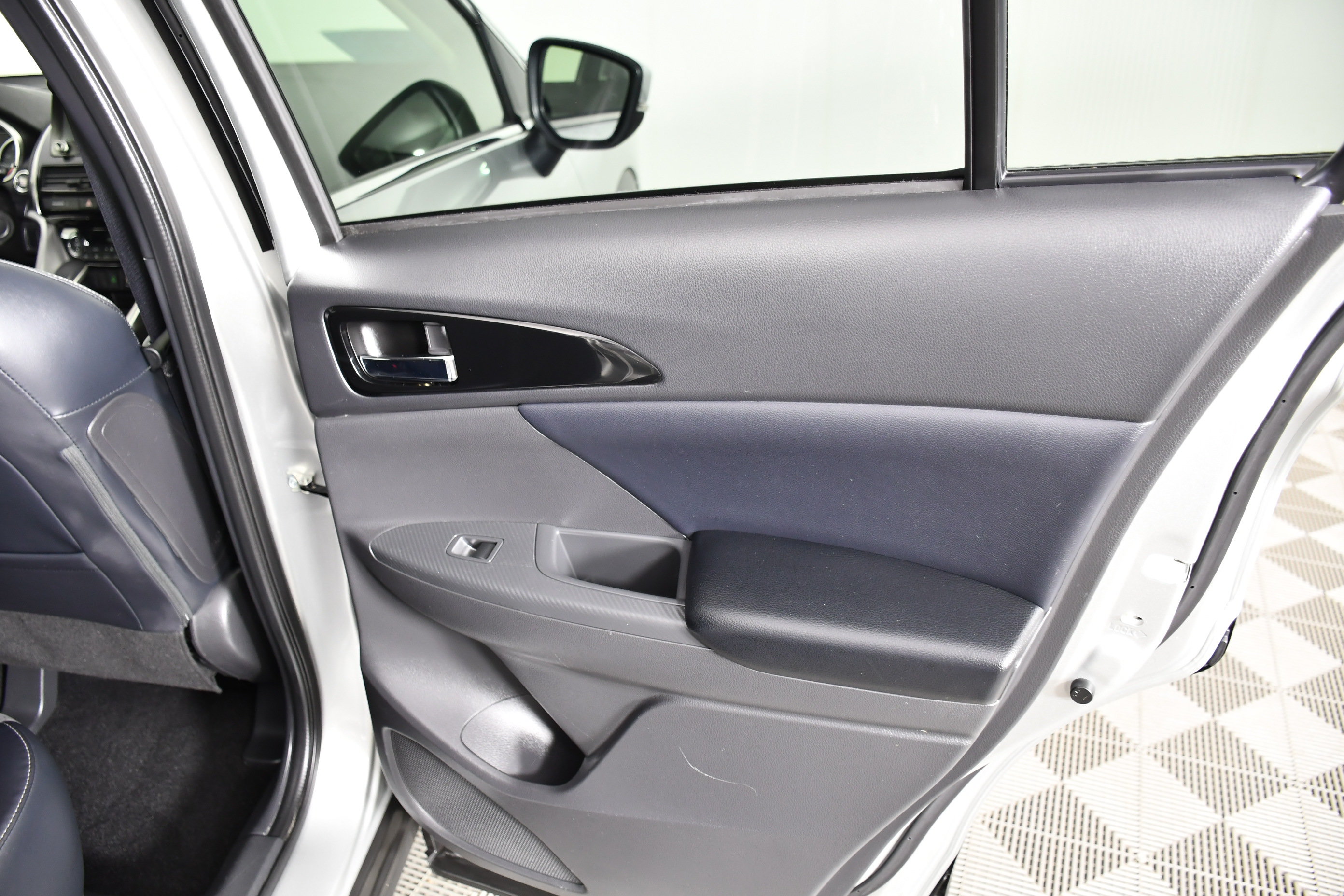 Used 2024 Mitsubishi Eclipse Cross SE AWD/4WD image 41
