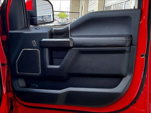 Used 2018 Ford F150 Raptor w/ Equipment Group 802A Luxury image 23