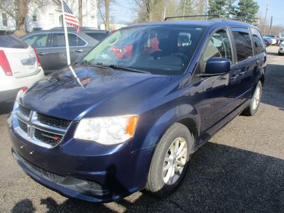 Used 2014 Dodge Grand Caravan SXT w/ Rear Park Assist Package