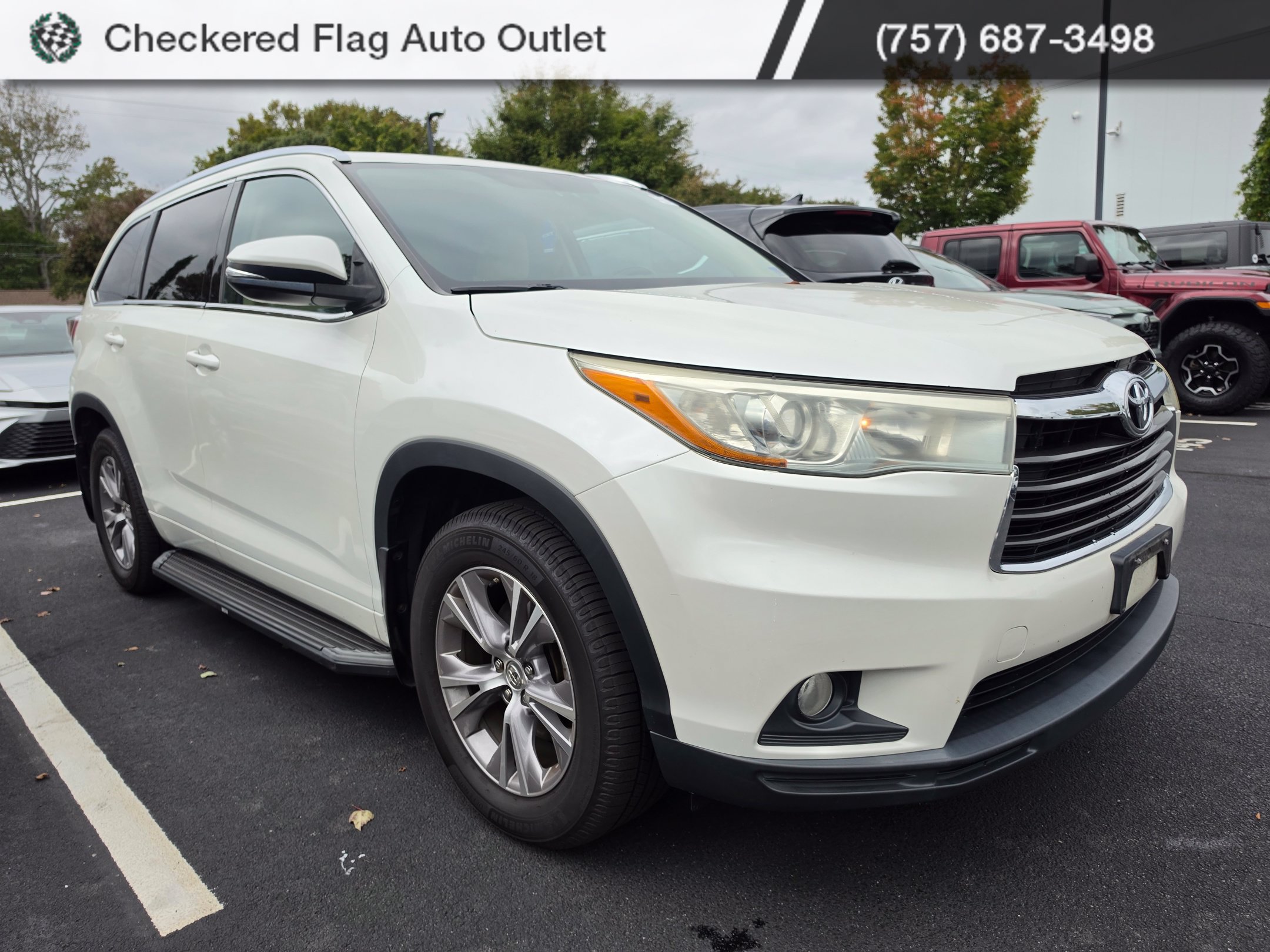 Used 2015 Toyota Highlander XLE AWD/4WD image 3