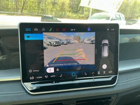 New 2026 Volkswagen Tiguan SE R-Line FWD image 19