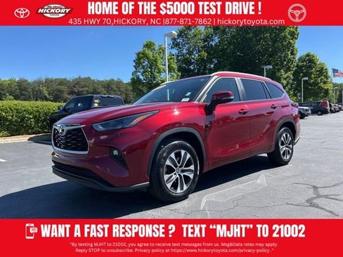Used 2023 Toyota Highlander XLE FWD image 1
