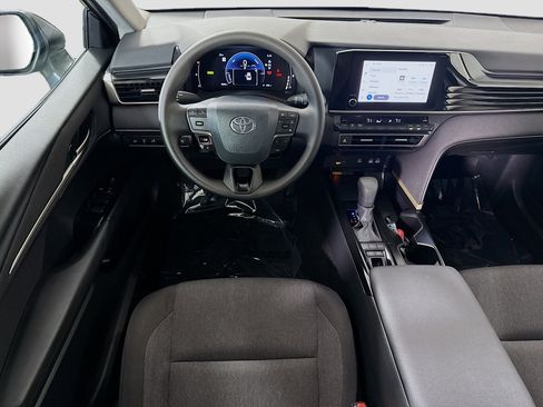 Used 2026 Toyota Camry LE image 17