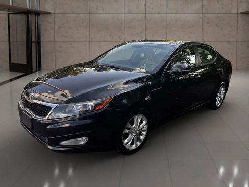 Used 2013 Kia Optima LX image 2